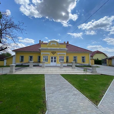 Kuria Vendeghaz Hotel Poroszló Exterior foto